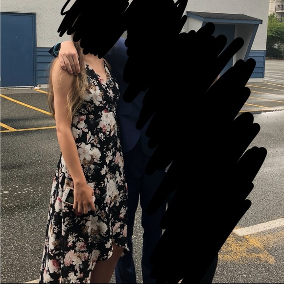 iJoah Small High-Low Flowy Floral Print Dress with Black slip attached - Picture 3 of 9